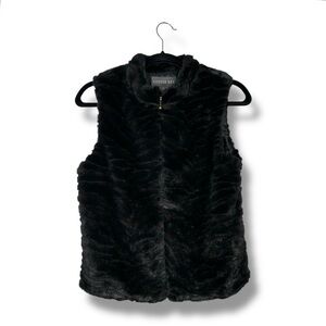 Copper Key Black Faux Fur Collared Y2K Party Style Vest Sz Small - “Sri”